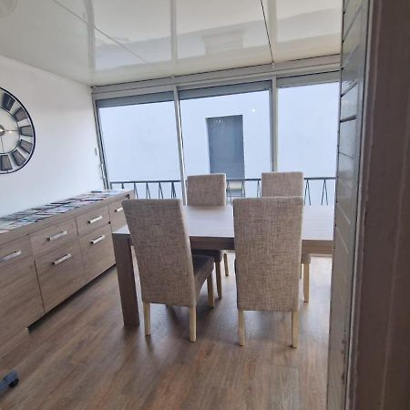 Appartement En Bord De Plage - A 50 M De La Mer Canet-en-Roussillon Exterior photo