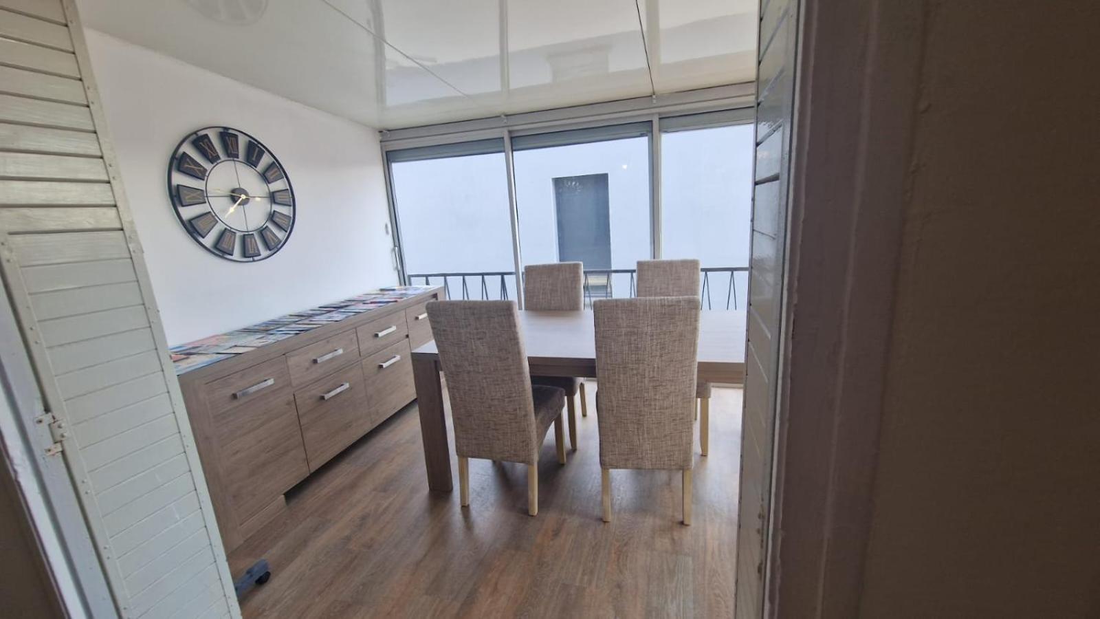 Appartement En Bord De Plage - A 50 M De La Mer Canet-en-Roussillon Exterior photo